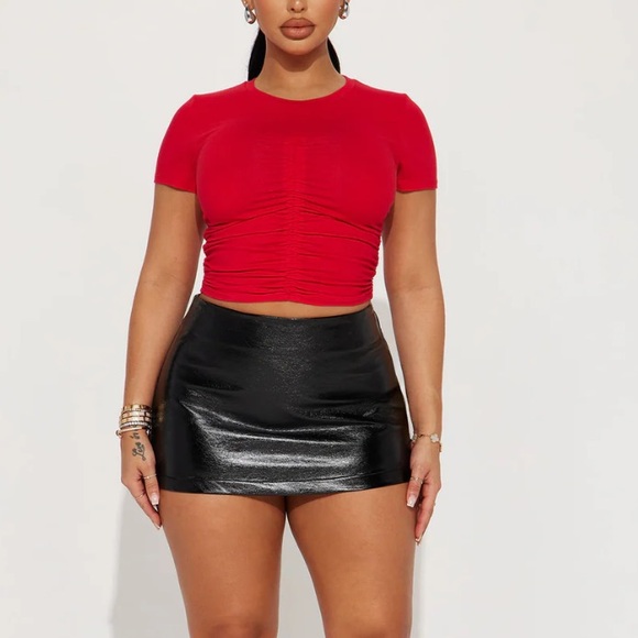 Red Rouched Top - Picture 3 of 3